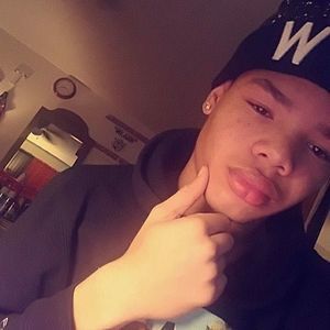 Meet your Posher, Ramone